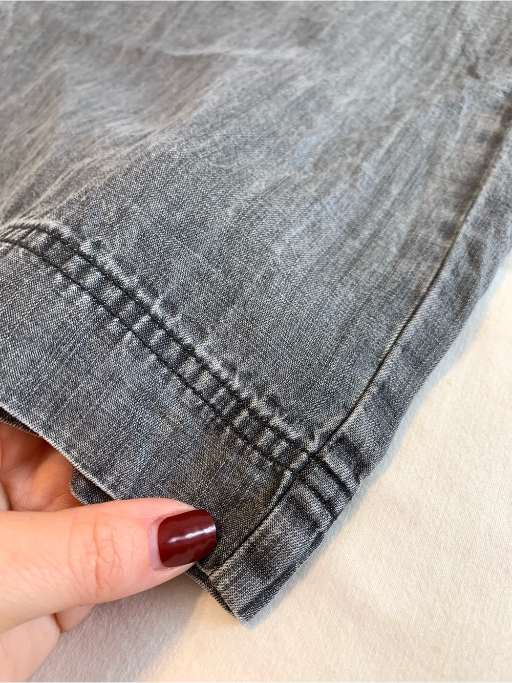Splendid Women’s Crop Pants. Large - Picture 6 of 8